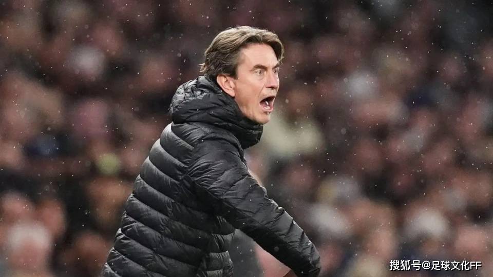 ในการแข่งขันกับแมนเชสเตอร์ยูไนเต็ด ท็อตแน่ม ฮ็อตสเปอร์จะ 