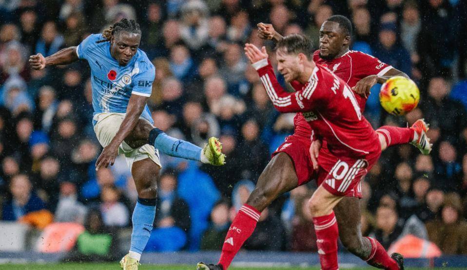 แมนเชสเตอร์ ซิตี้ ถล่มยับ 0-3! แชมป์พรีเมียร์ลีกพ่ายแพ้อย่างหนัก: แพ้ห้าครั้งในหกนัดล่าสุด ขณะที่ตำแหน่งจ่าฝูงของอาร์เซนอลกำลังสั่นคลอน_ลิเวอร์พูล_สล็อต_แมนเชสเตอร์ ยูไนเต็ด