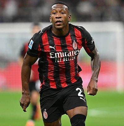 เอเมอร์สันคนที่สอง? S2 สร้างความเสียหายให้กับมิลาน ดาวรุ่งจากอคาเดมีวัย 19 ปีเล็งตำแหน่งของตัวเอง เอสตูปีญาน บัตซากิ อินเตอร์