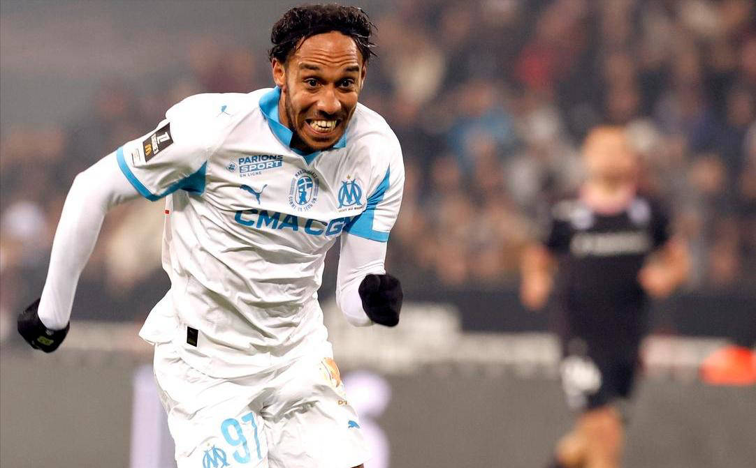 โอบาเมยองทำสองประตูสุดสวยในวัย 36 ปี พาโอลิมปิก มาร์กเซย พลิกกลับมาชนะในบ้านเหนือทีมแกร่งจากพรีเมียร์ลีก จบสถิติแพ้สองนัดติดต่อกันในยูฟ่า แชมเปียนส์ลีก