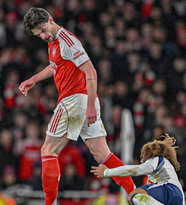 ชัยชนะติดต่อกันห้าครั้งในแชมเปียนส์ลีกของอาร์เซนอลทำให้สถิติไม่แพ้ใครของบาเยิร์น มิวนิคสิ้นสุดลง นำทั้งในลีกและแชมเปียนส์ลีกขณะที่พวกเขาเผชิญหน้ากับเชลซี, อินเตอร์ มิลาน, เรอัล มาดริด และบาเยิร์น มิวนิคในการต่อสู้ที่ดุเดือด