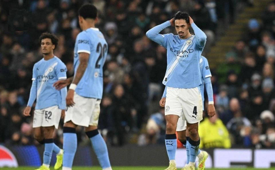 ความพ่ายแพ้ของแมนเชสเตอร์ซิตี้เน้นย้ำถึงความสำคัญของดอนนารุมมา การเซ็นสัญญาในช่วงตลาดซื้อขายนักเตะช่วงซัมเมอร์ส่วนใหญ่ไม่มีประสิทธิภาพ ไม่สามารถปกปิดความจริงได้ _ทราฟฟอร์ด_เชอร์กี_ไอทนอรี