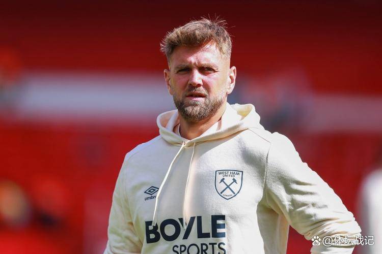 คืนหนึ่ง การย้ายทีมครั้งใหญ่ห้าครั้ง: เรอัล มาดริด และ เอซี มิลาน ประกาศอย่างเป็นทางการ สองกองหน้าระดับดาวออกจากทีม โรมาโน่ยืนยัน: สามยักษ์ใหญ่เสริมทัพ - วอล์คเกอร์, ออริกี, ครูเกอร์ ในฤดูกาลนี้